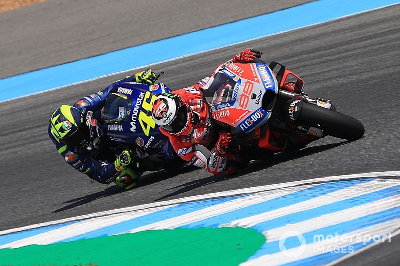Lorenzo looft Rossi: