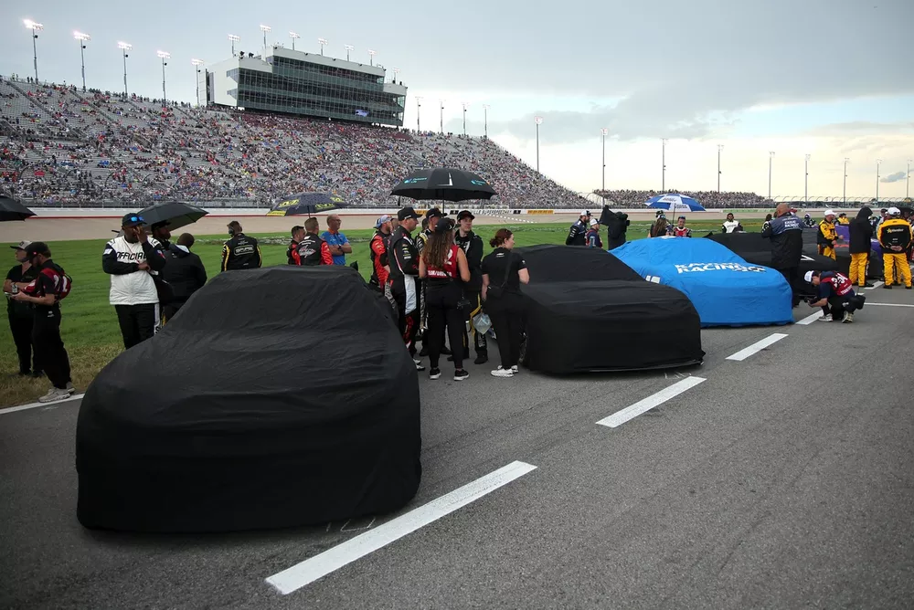 Cars covered on the grid