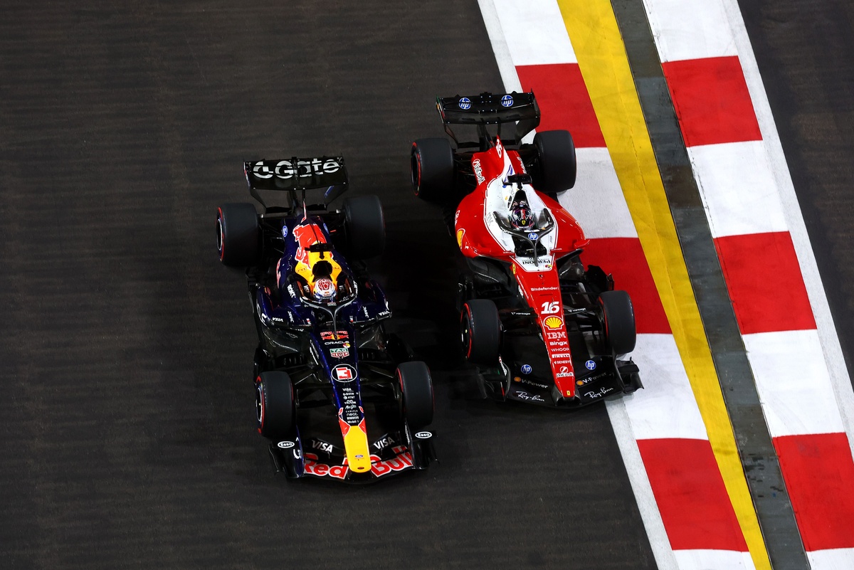 The not-so-obvious chance Leclerc missed to usurp Verstappen