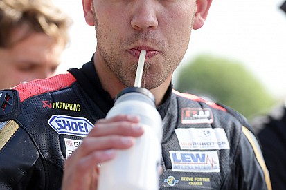 Isle of Man TT: Hickman tur rekorunu kırarak kazandı