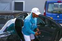 Los pilotos creen que la renovaci&oacute;n de Hamilton no afecta al mercado