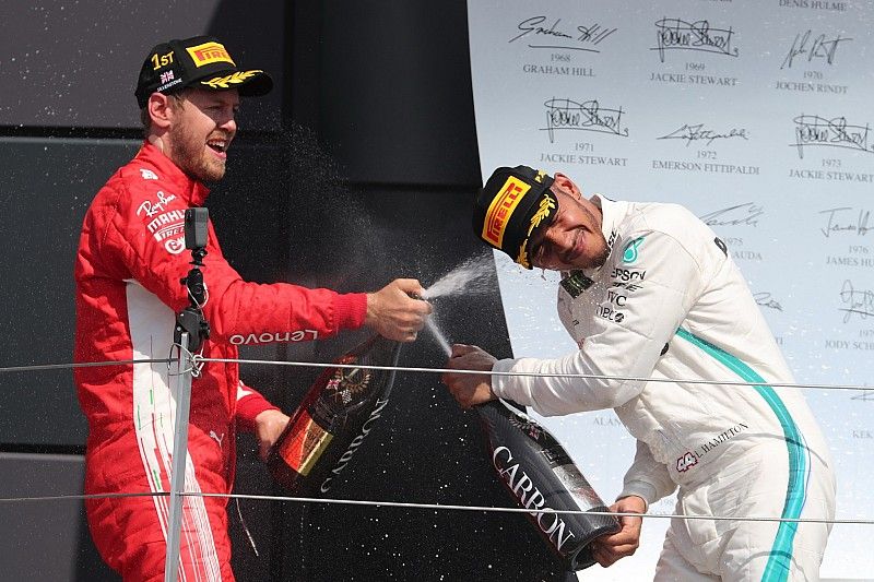 Sebastian Vettel, Ferrari y Lewis Hamilton, Mercedes-AMG F1