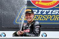 Tarran Mackenzie sustituirá a Kent en Kiefer el resto de la temporada