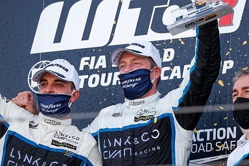 Urrutia se luce con tres podios en Arag&oacute;n