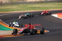 Juniorzy w ścisłej czołówce