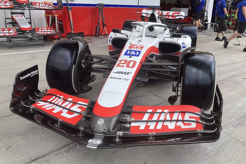 Haas VF-22
