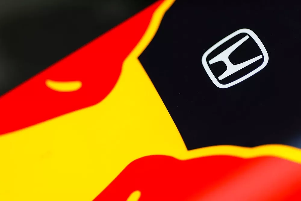 A Honda logo on a Red Bull
