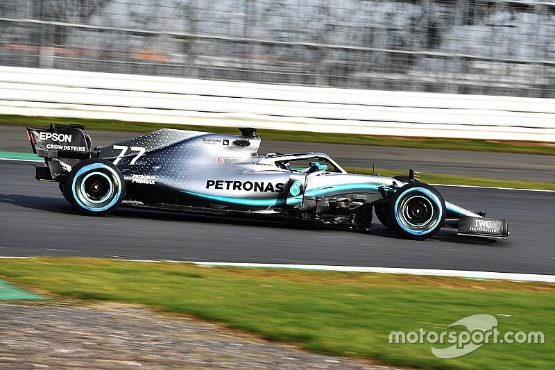 Fotogallery: i primi giri della Mercedes W10 nello shakedown di Silverstone