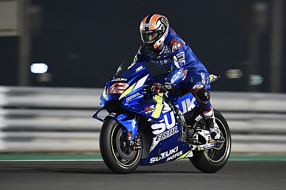 Ринс стал быстрейшим во второй день тестов MotoGP в Катаре