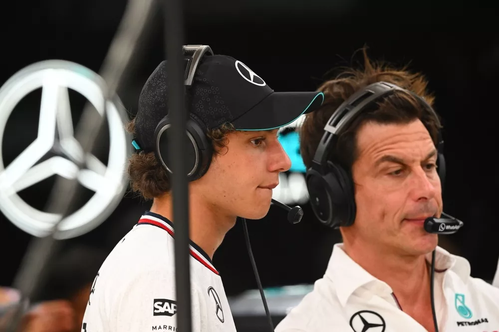 Helmut Marko: Andrea Kimi Antonelli ainda n&atilde;o &eacute; o novo Max Verstappen