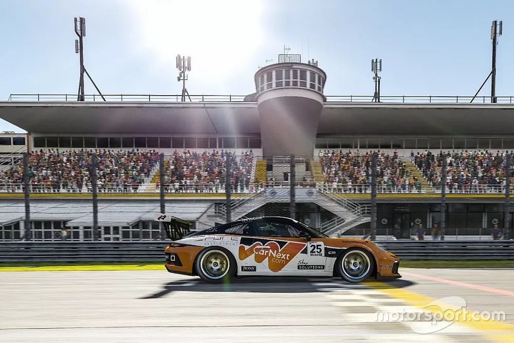 Porsche 911 GT3 Cup, #25 Larry ten Voorde (NL), Champion Porsche Mobil 1 Supercup Virtual Edition 2020  
