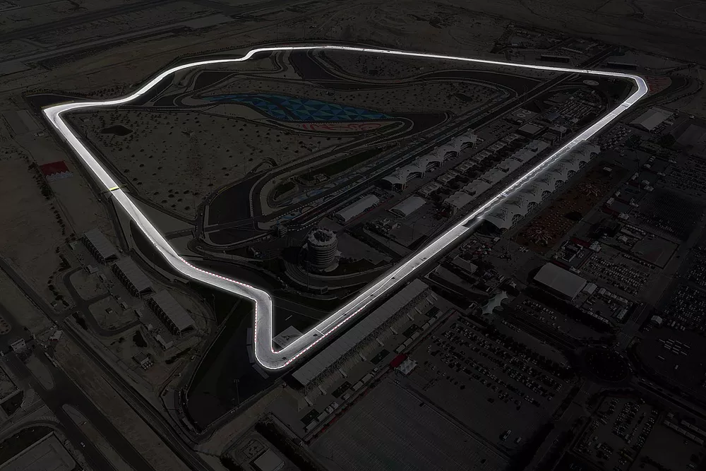Circuito "casi oval" de Bahrein