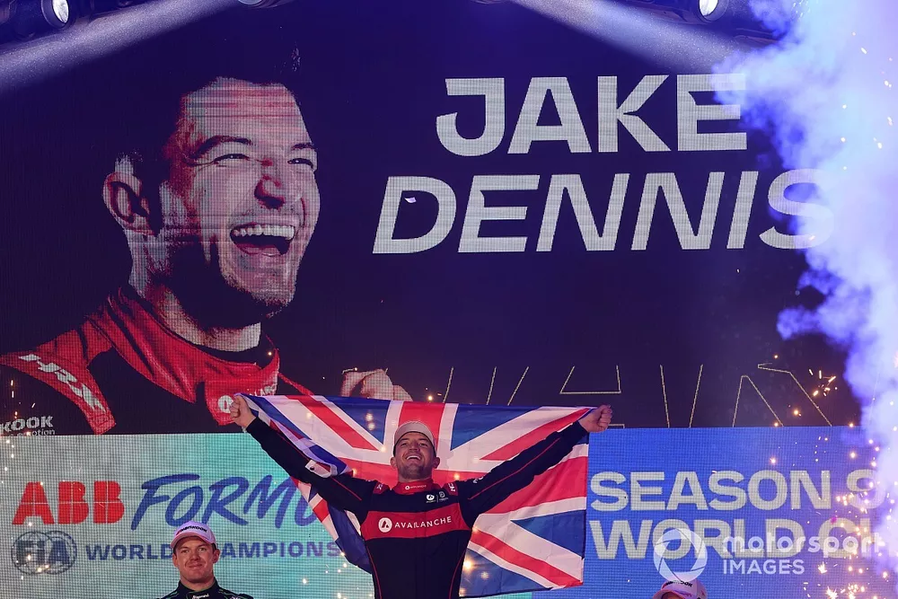 Podium: Jake Dennis, Andretti Autosport