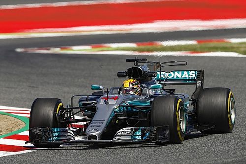 Hamilton bate Vettel e larga na pole na Espanha; Massa é 9º