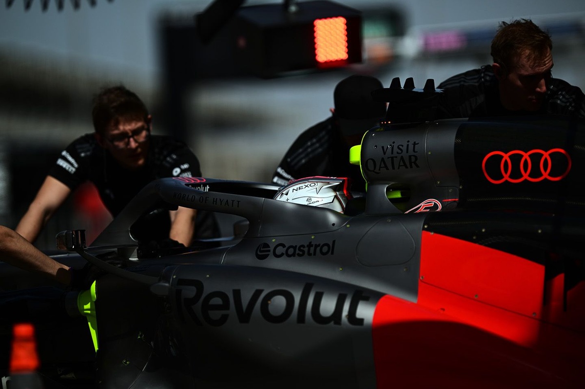 Los pilotos de Audi reconocen dificultades con su motor, pero ven potencial