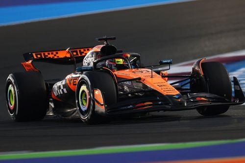 Piastri lidera la FP1 del GP de Qatar de F1 2025 y Colapinto es 20°
