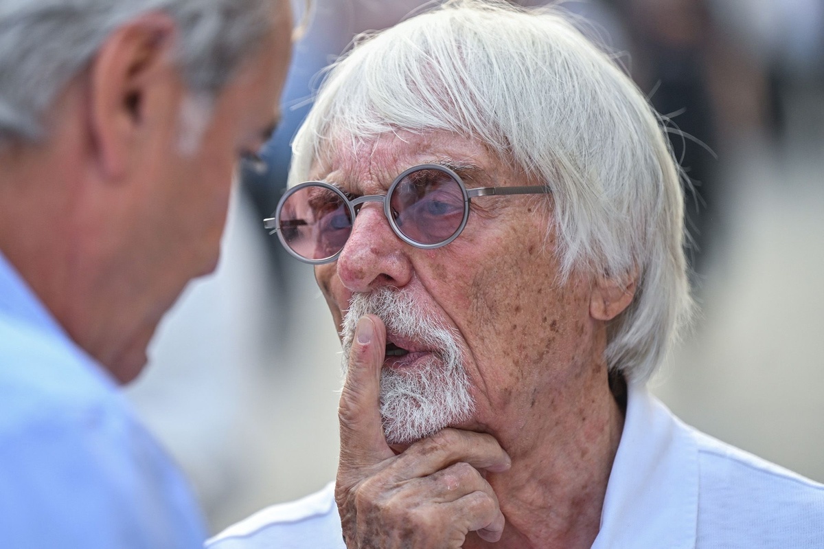Ecclestone se alinea con Verstappen y ataca el nuevo reglamento de la F1