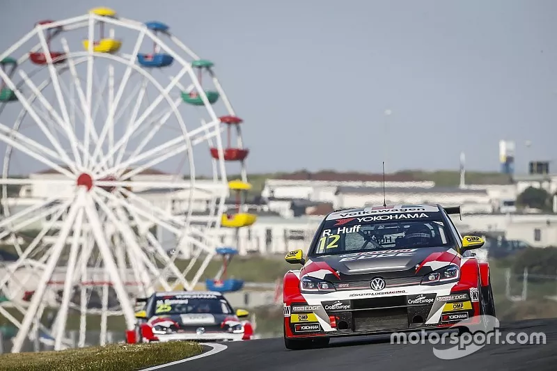 Rob Huff, S&eacute;bastien Loeb Racing Volkswagen Golf GTI TCR