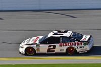 Keselowski gana Clash para un doblete de Penske