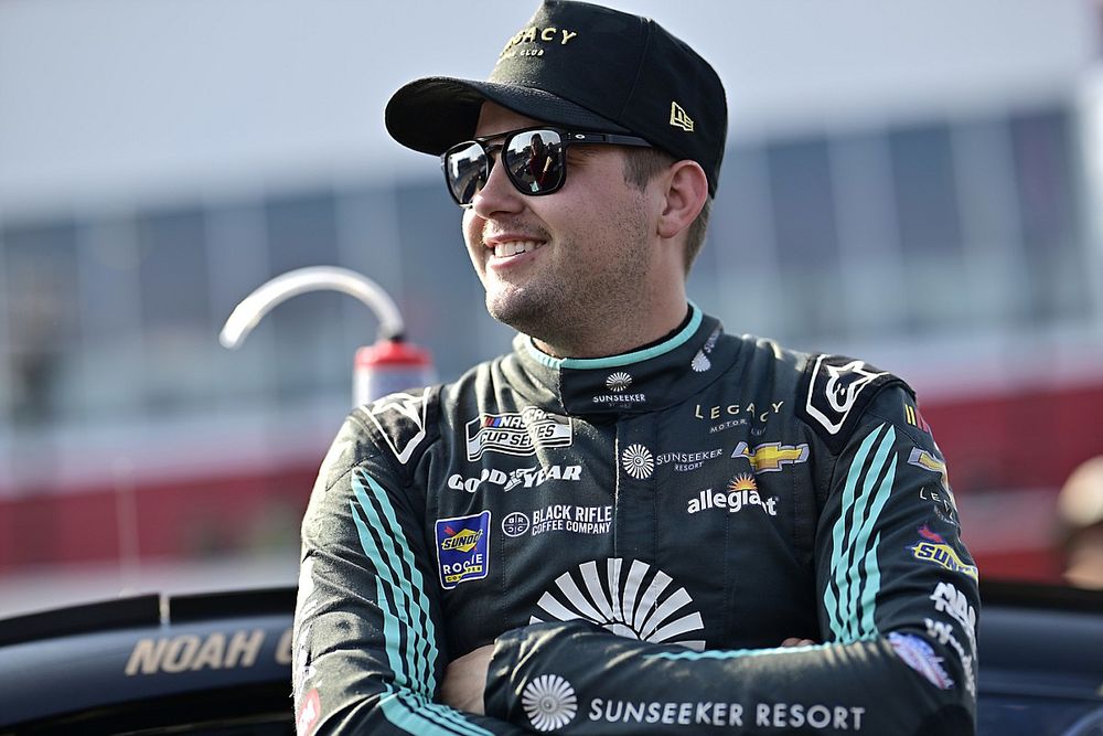 Noah Gragson, LEGACY MOTOR CLUB, Sunseeker Resort Chevrolet Camaro