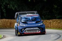 La Ford SuperVan y Dumas se llevan la victoria en el Festival de Goodwood