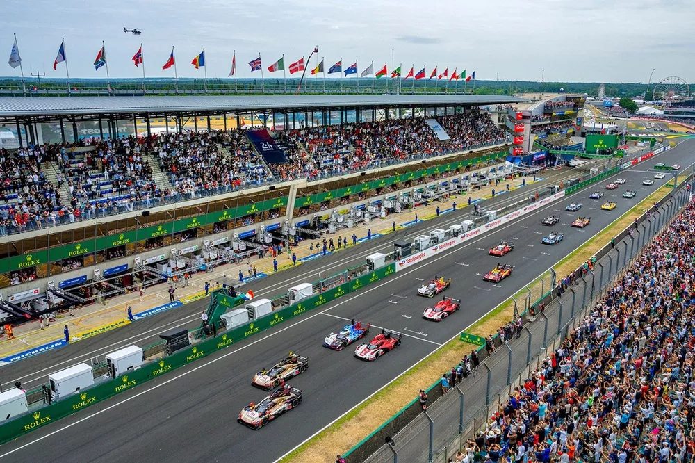 Salida de las 24 Horas de Le Mans