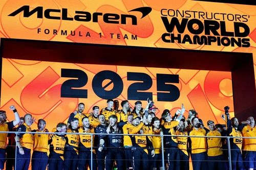 McLaren revela la controversia con Piastri durante la celebración en Singapur
