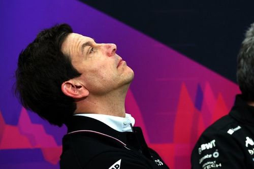 F1: Toto Wolff não tem respostas para desempenho da Mercedes