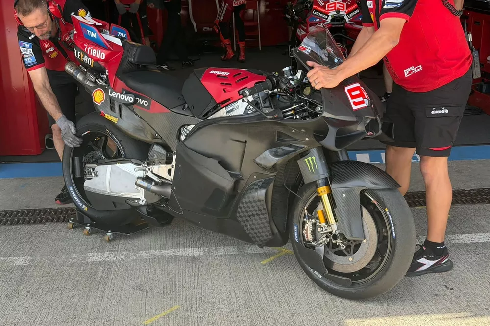Detalles de la moto del equipo Ducati 