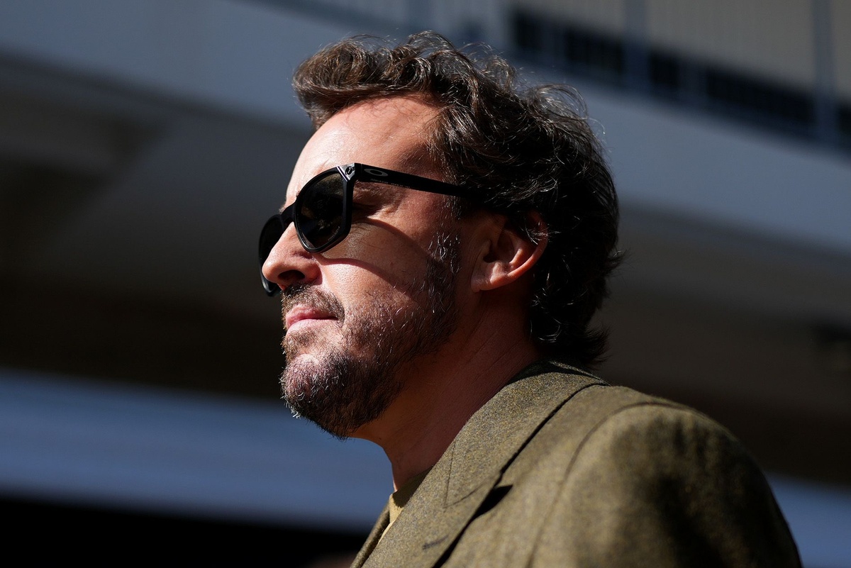 Fernando Alonso aclara los rumores sobre correr el Rally Dakar en el 2027