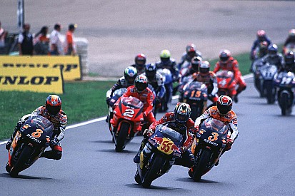 Zarco y Quartararo buscan emular a Laconi 20 años después