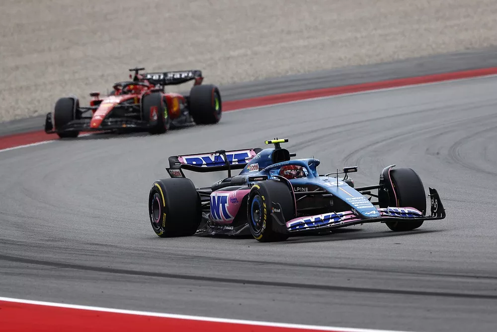 Pierre Gasly, Alpine A523, Charles Leclerc, Ferrari SF-23