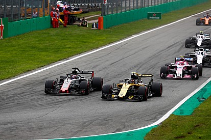 Renault подала протест на машину Грожана