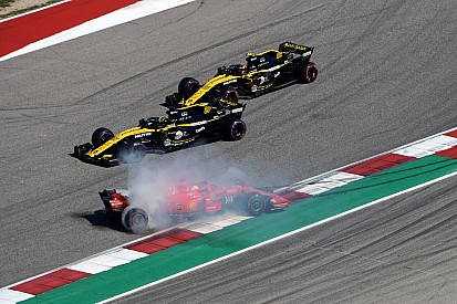 Sebastian Vettel: Sind "Abtriebslöcher" schuld an den vielen Drehern?