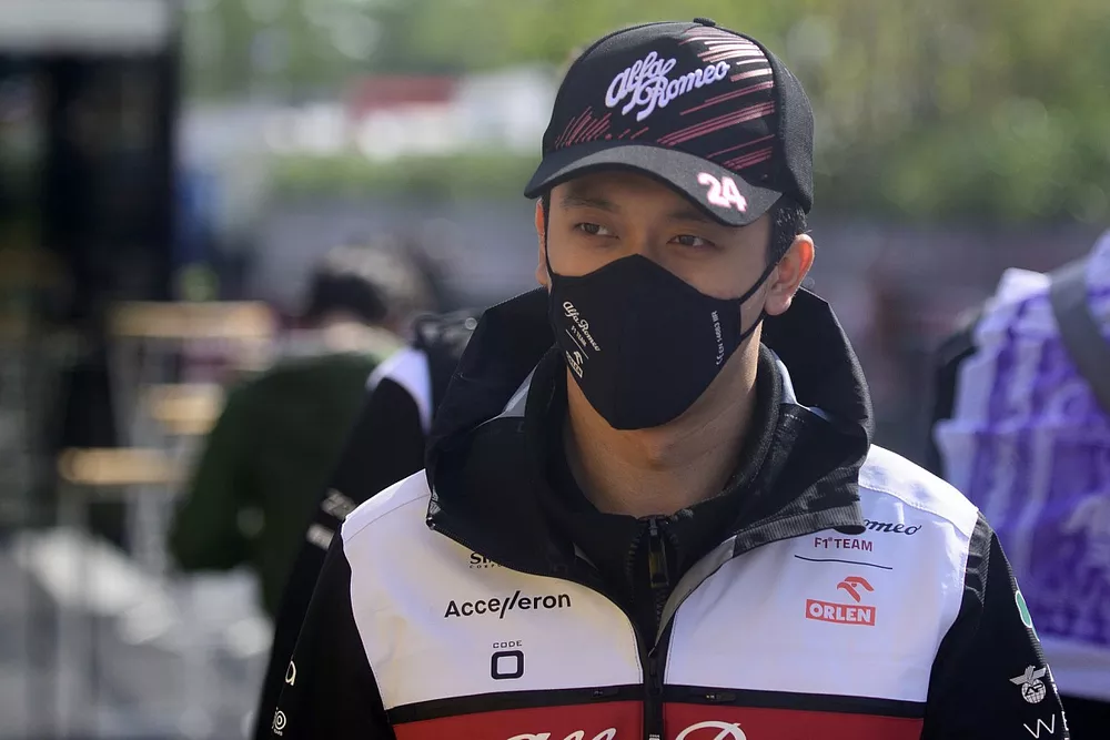 Guanyu Zhou, Alfa Romeo