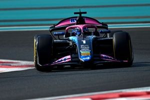Test F2 Abu Dhabi: Martins cierra como líder las pruebas de 2024