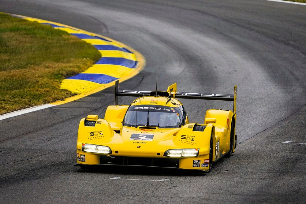 #5 JDC Miller MotorSports Porsche 963: Tijmen van der Helm, Mike Rockenfeller, Jenson Button