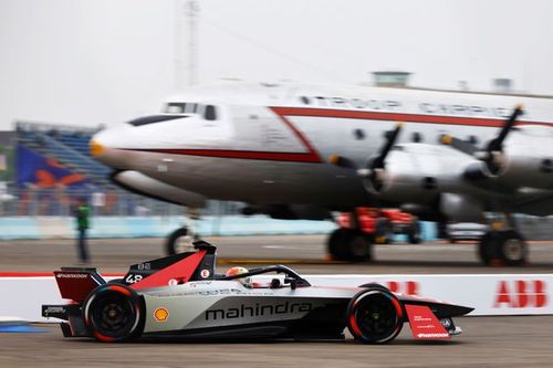 F&oacute;rmula E: Mortara sorprende con la pole position en Berl&iacute;n