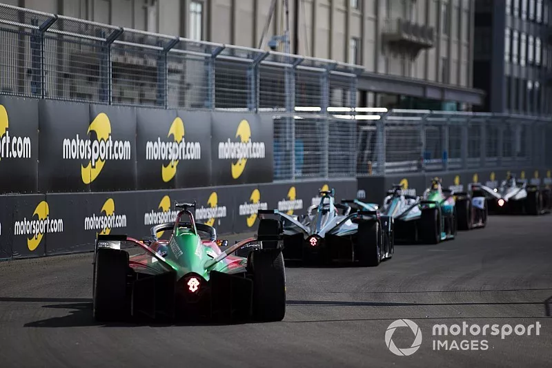 Gary Paffett, HWA Racelab, VFE-05, Lucas Di Grassi, Audi Sport ABT Schaeffler, Audi e-tron FE05