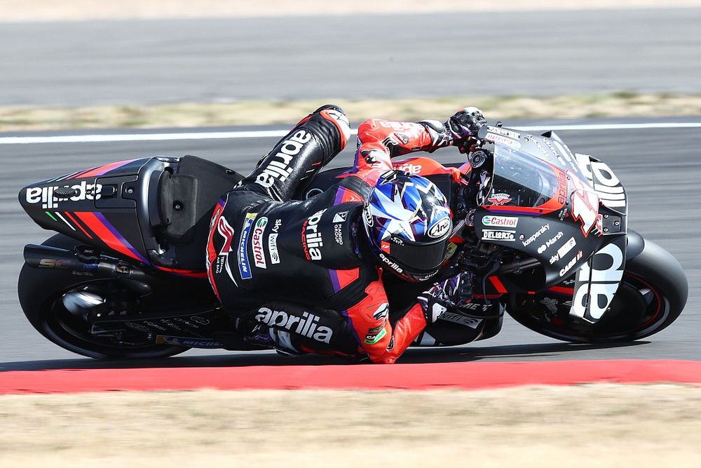 Maverick Viñales, Aprilia Racing Team