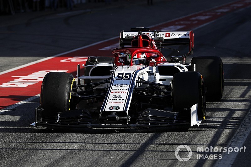 Giovinazzi quickest for Alfa as second F1 test begins