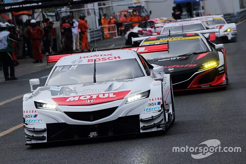 #16 MOTUL MUGEN NSX-GT