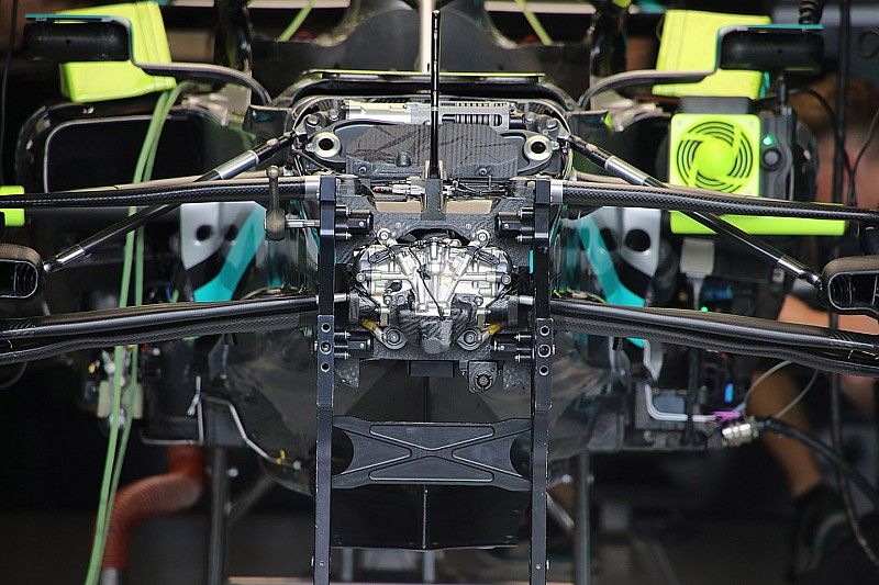 Mercedes F1 W11 front suspension detail
