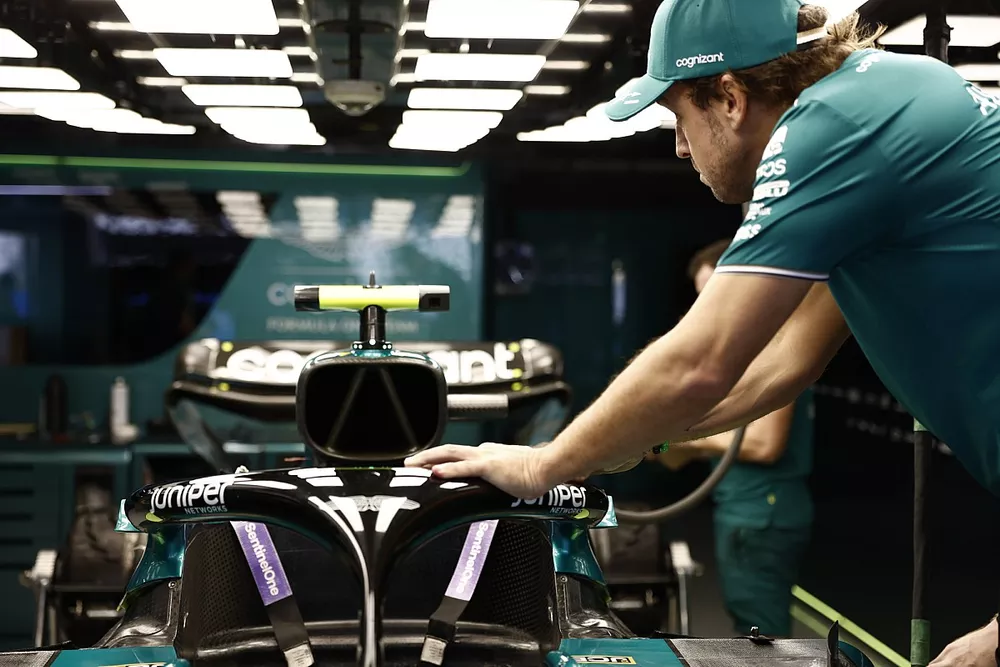 Fernando Alonso, Aston Martin F1 Team 