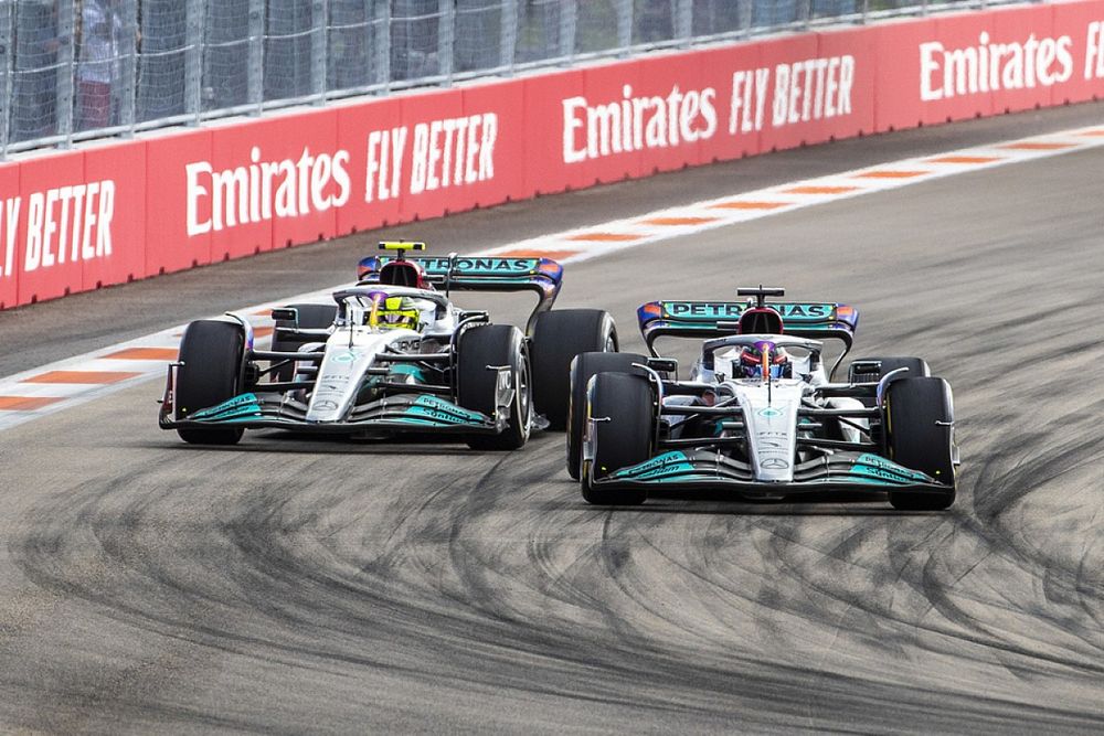 George Russell, Mercedes W13, Lewis Hamilton, Mercedes W13