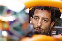 Ricciardo perdi&oacute; dos segundos por vuelta por un fallo en su coche en Qatar