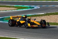McLaren y Alpine acumulan m&aacute;s de 300 vueltas para Pirelli en Jerez