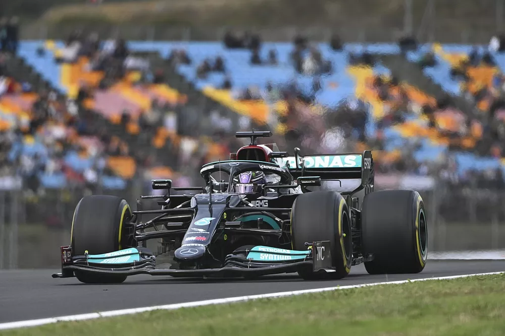 Lewis Hamilton, Mercedes W12