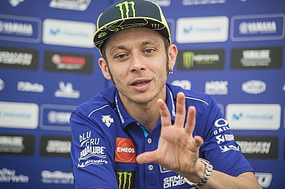Rossi s'attend au retour de Viñales quand la Yamaha progressera