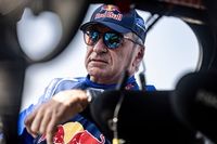 Sainz: "Dos pinchazos y un error, hemos perdido m&aacute;s de lo que pens&aacute;bamos"